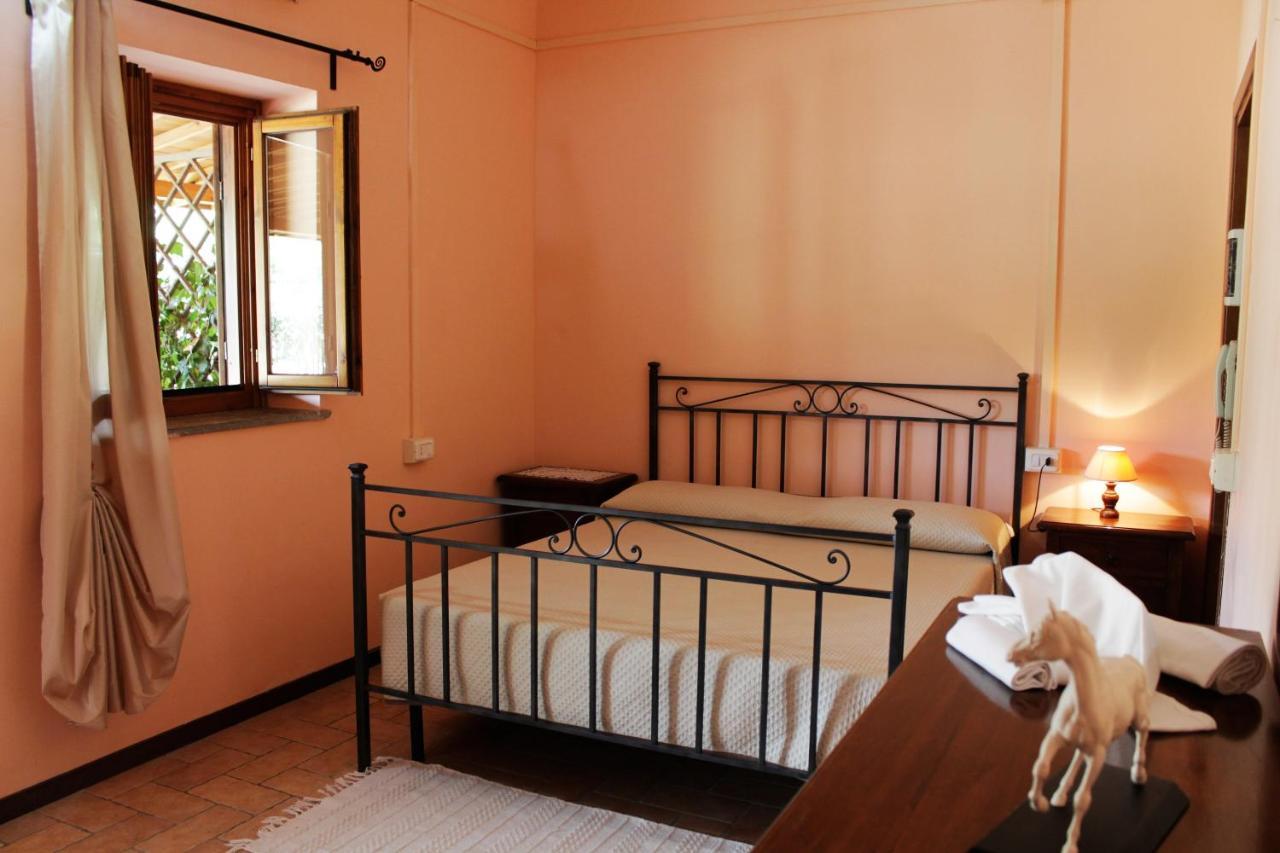 La Dimora Degli Etruschi Hostel Civitella Cesi Kültér fotó